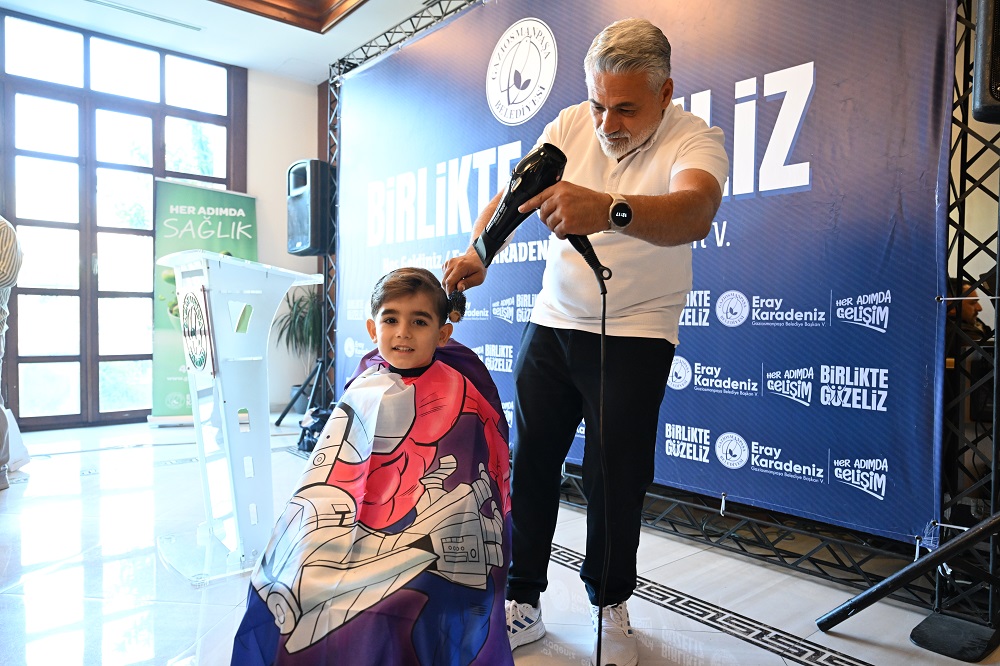 “Birlikte Güzeliz” Projesi Kapsamında Çocuklar Gönüllü Kuaförlerle Bir Araya Geldi