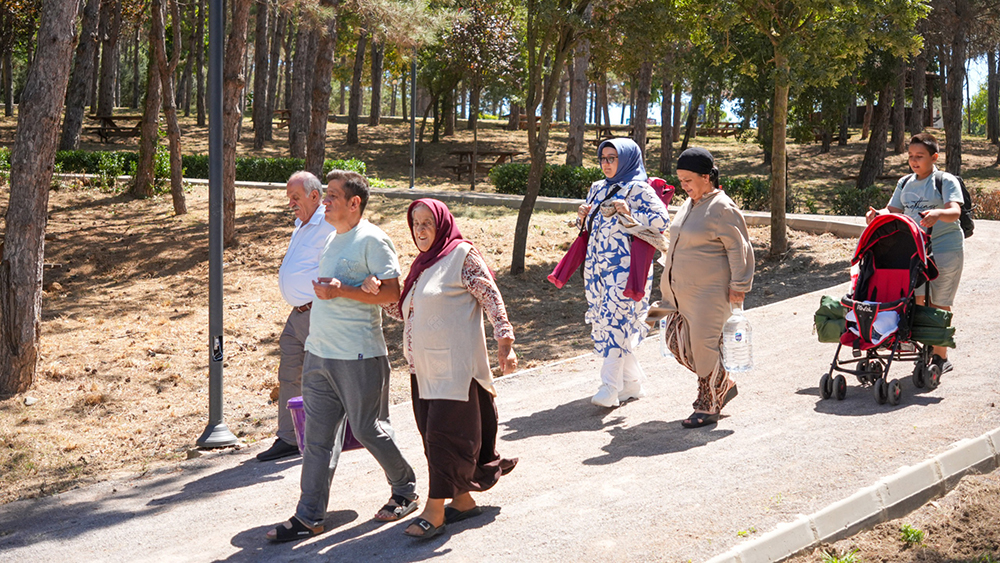 Gaziosmanpaşa Millet Bahçesi Yeniden Vatandaşların Hizmetine Açıldı