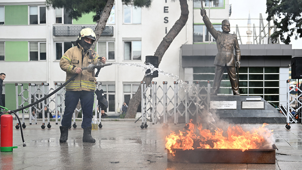 Gaziosmanpaşa Belediyesi'nden Yangın Tatbikatı