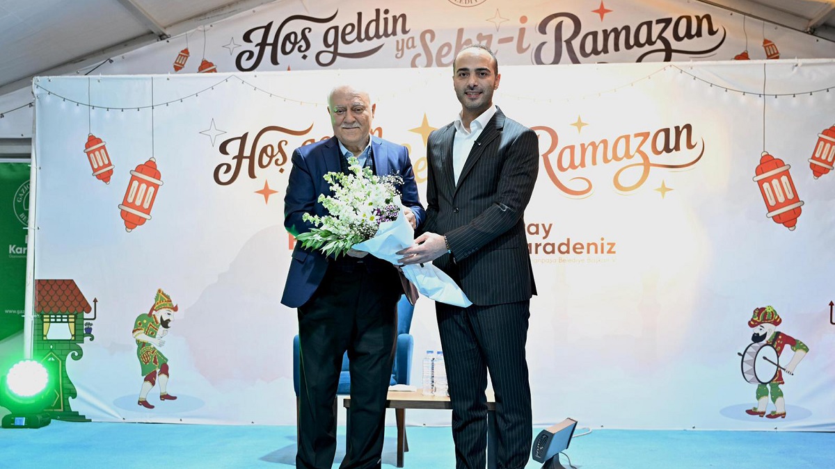 Nihat Hatipoğlu, Ramazan Sohbetiyle Gaziosmanpaşa’da Gönülleri Buluşturdu