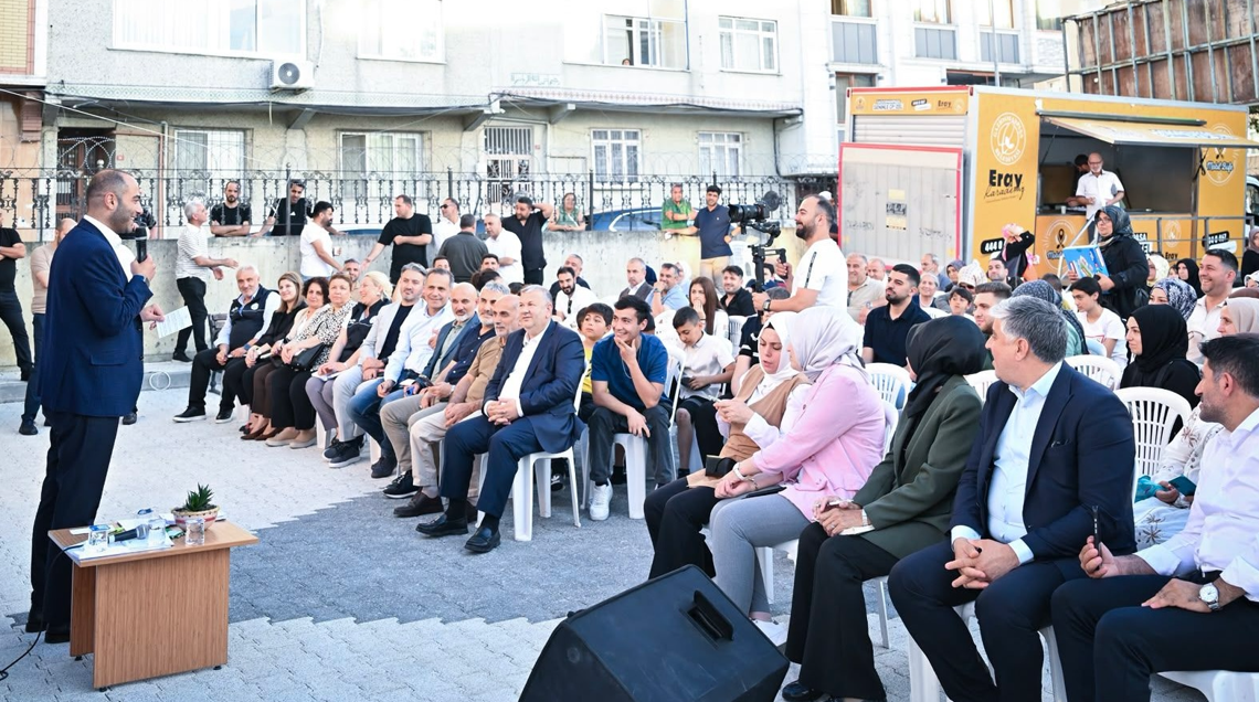 “VATANDAŞ SORUYOR, BAŞKAN CEVAPLIYOR” PROGRAMININ İLK DURAĞI KARADENİZ MAHALLESİ OLDU