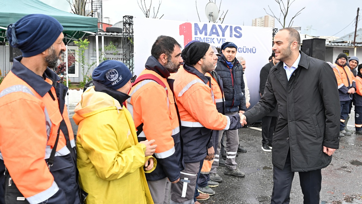 1 Mayıs İşçi Bayramı, Gaziosmanpaşa’da Davul-Zurna Eşliğinde Kutlandı